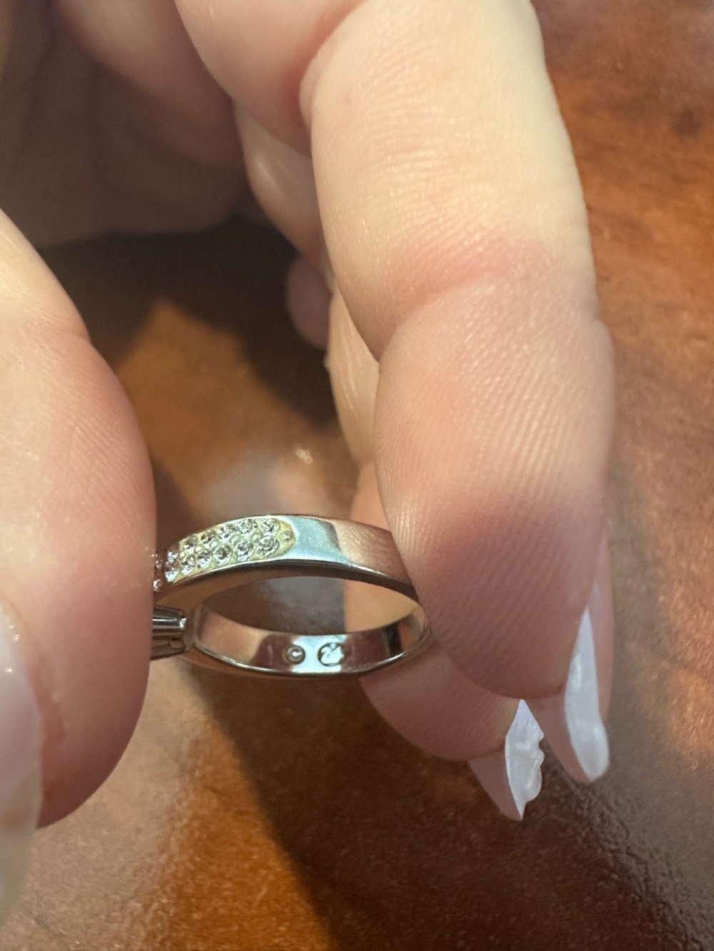 Swarovski size 6 Crystal Ring - Picture 4 of 6